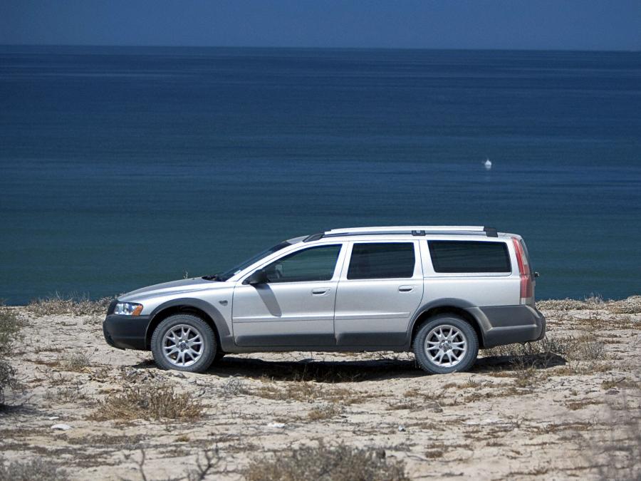 Volvo XC70 2005 года  (US) (фото 28 из 30)